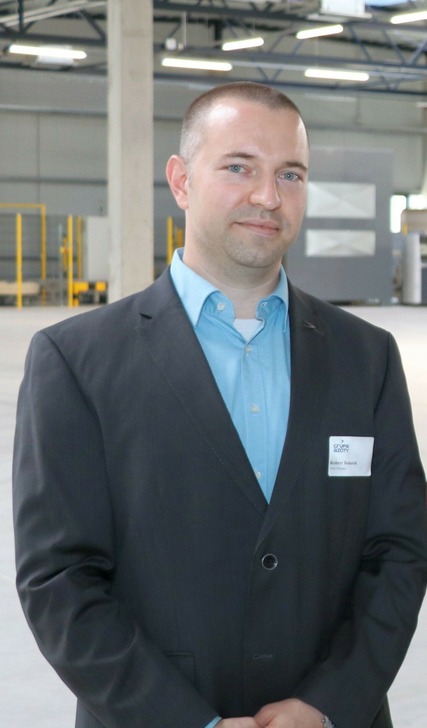 Herr Robert Bednarek
Tel.: 03561/ 6205-703
E-Mail: Robert.Bednarek@grupaazoty.com